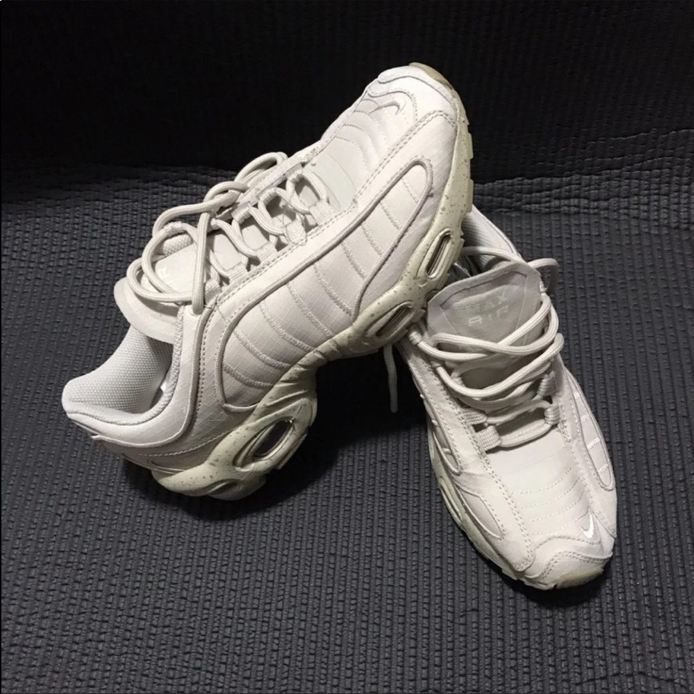 NEW Nike Air Max Tailwind 4 Men's Sneakers